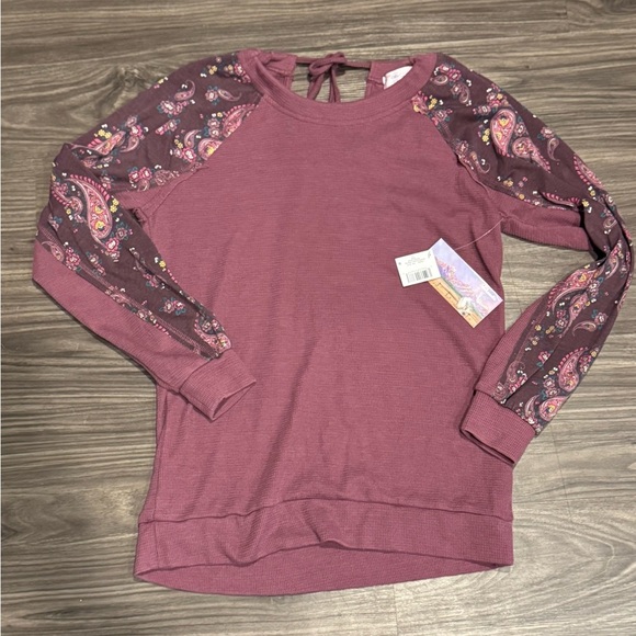 Panhandle Ladies Tie Back Floral Sleeve Dolman Thermal Shirt Size M New - Picture 2 of 4